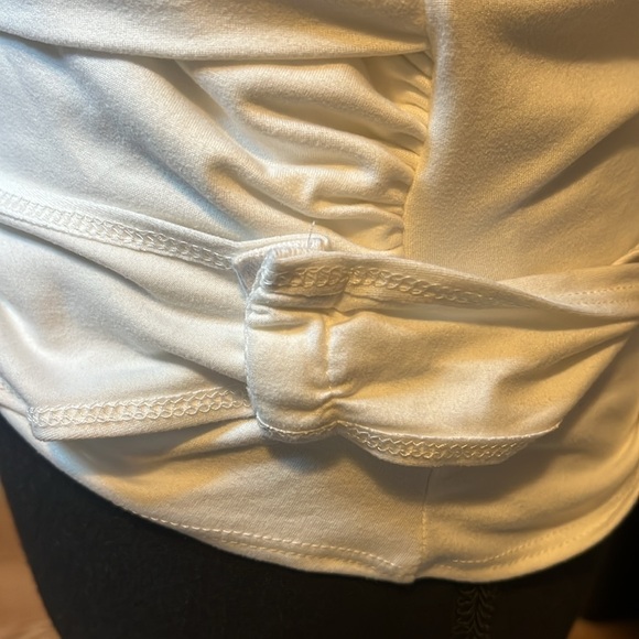 Fashion Nova White Twist Snap Bodysuit EUC - Picture 3 of 5